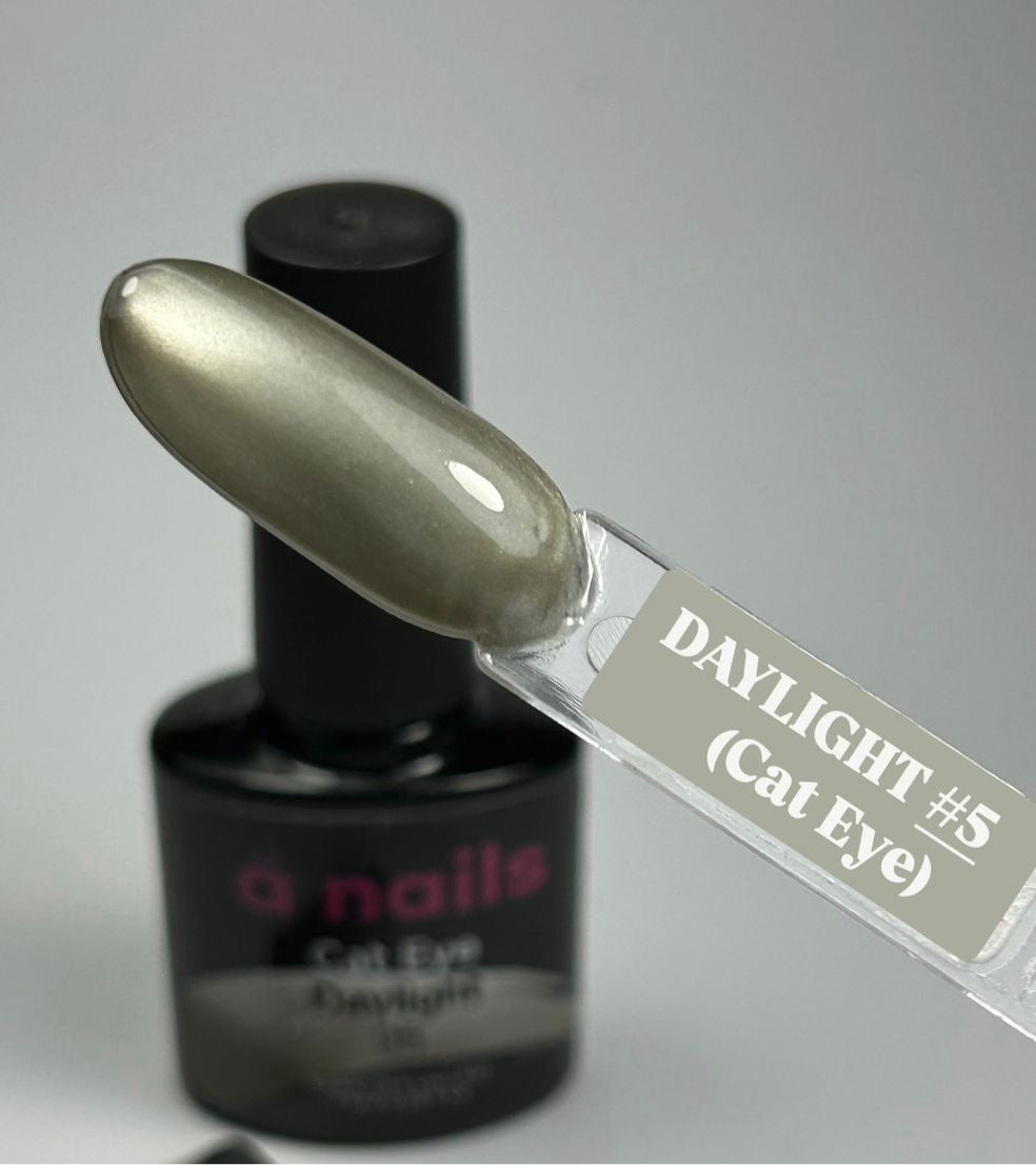 Daylight Cat eye 5