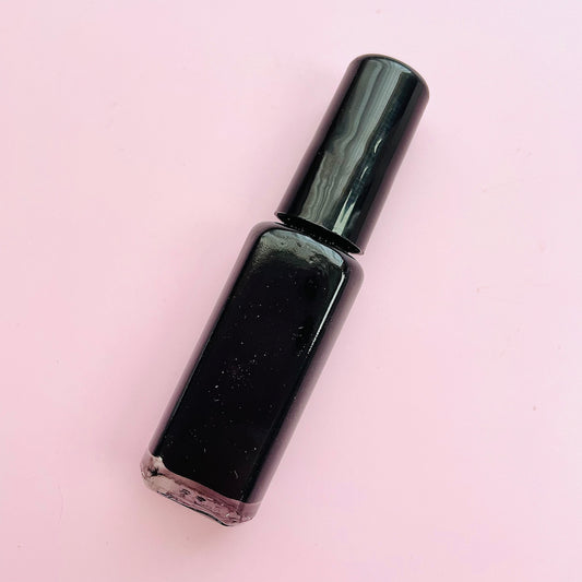 02 Black