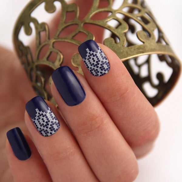 Homeland - Stamp your nails